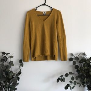 Mustard sweater